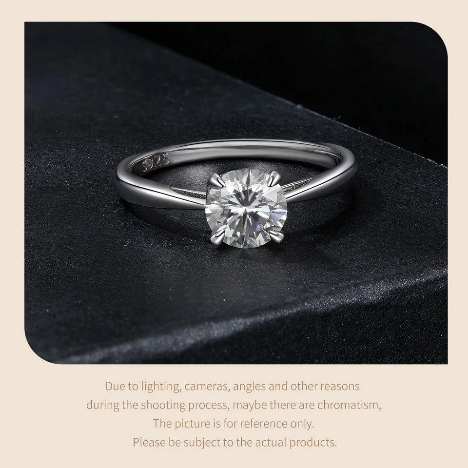 Shining One CT Moissanite Ring