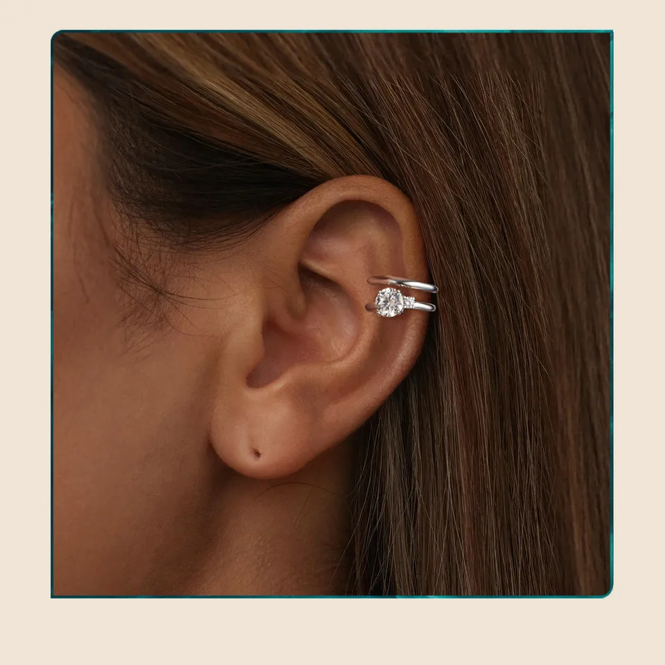 White Gold Plated Double-layered Mojssanite