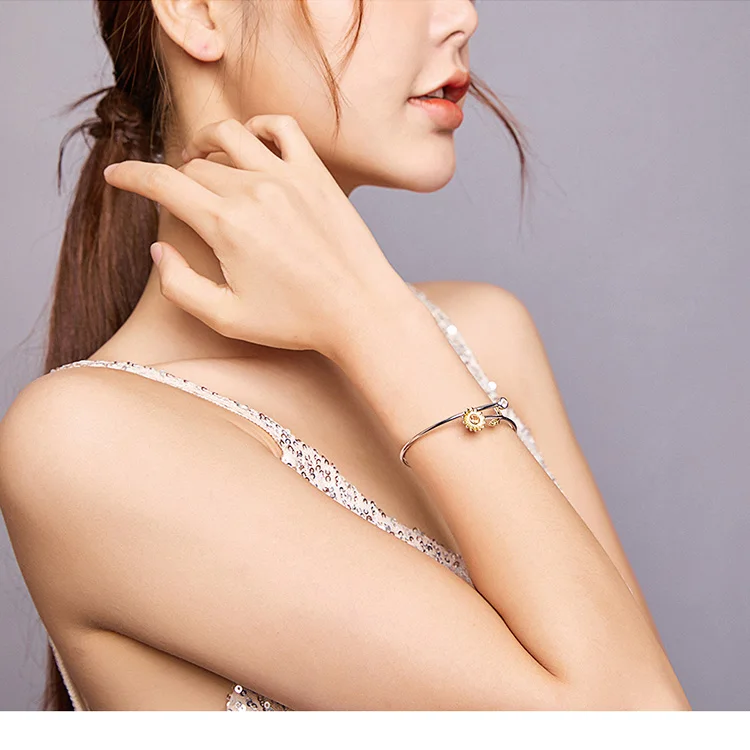 Fresh Daisy Bracelet