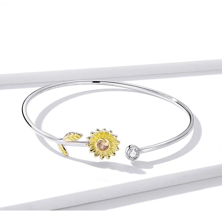 Fresh Daisy Bracelet