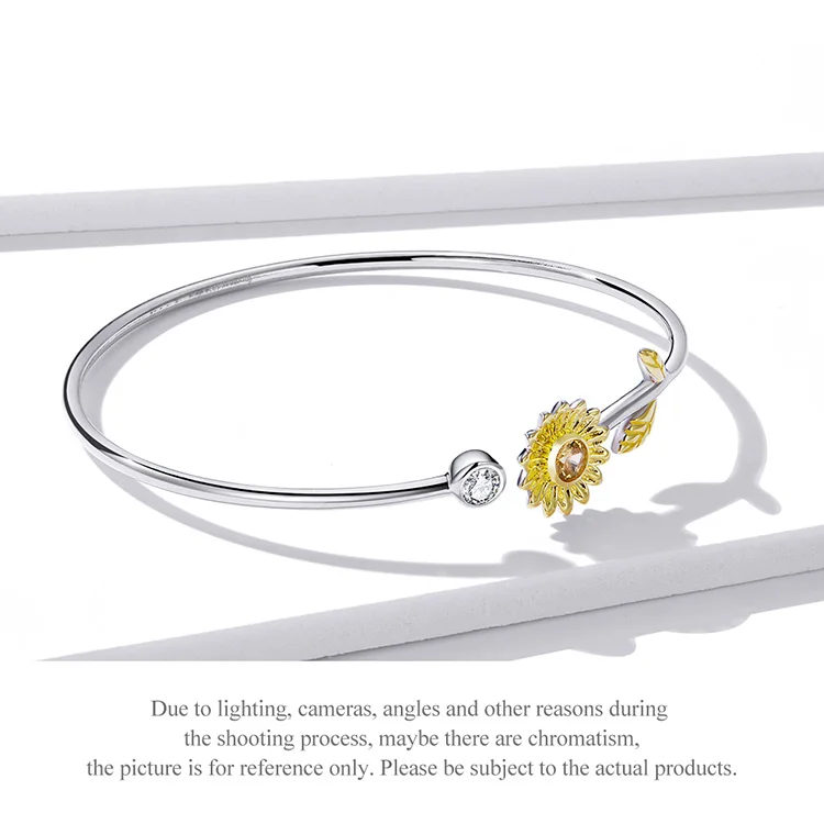 Fresh Daisy Bracelet