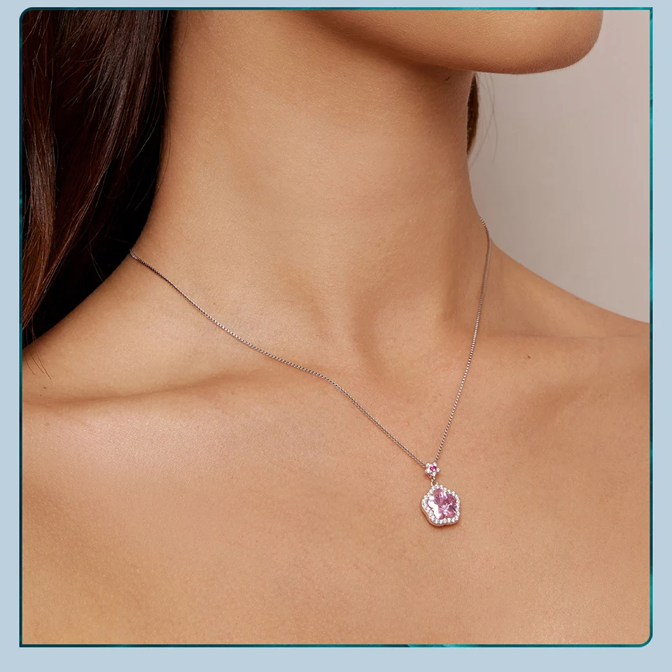 Small Flower Necklace