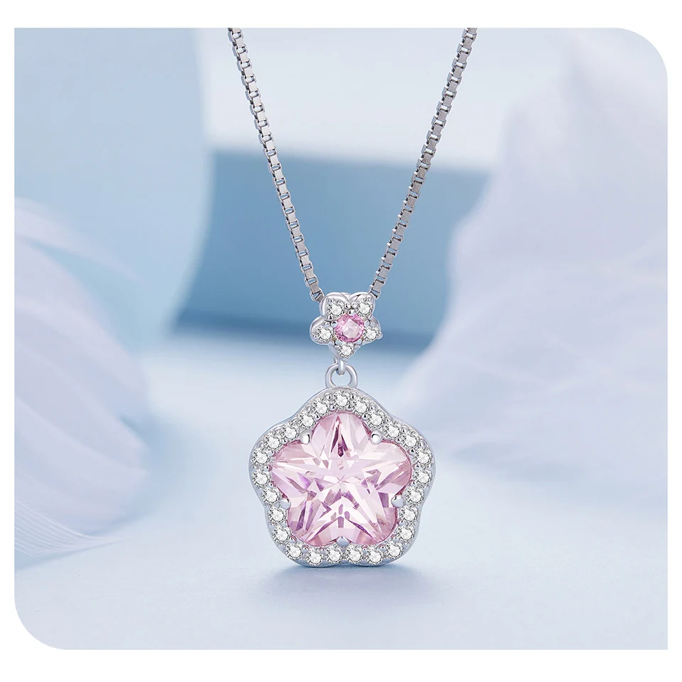 Small Flower Necklace